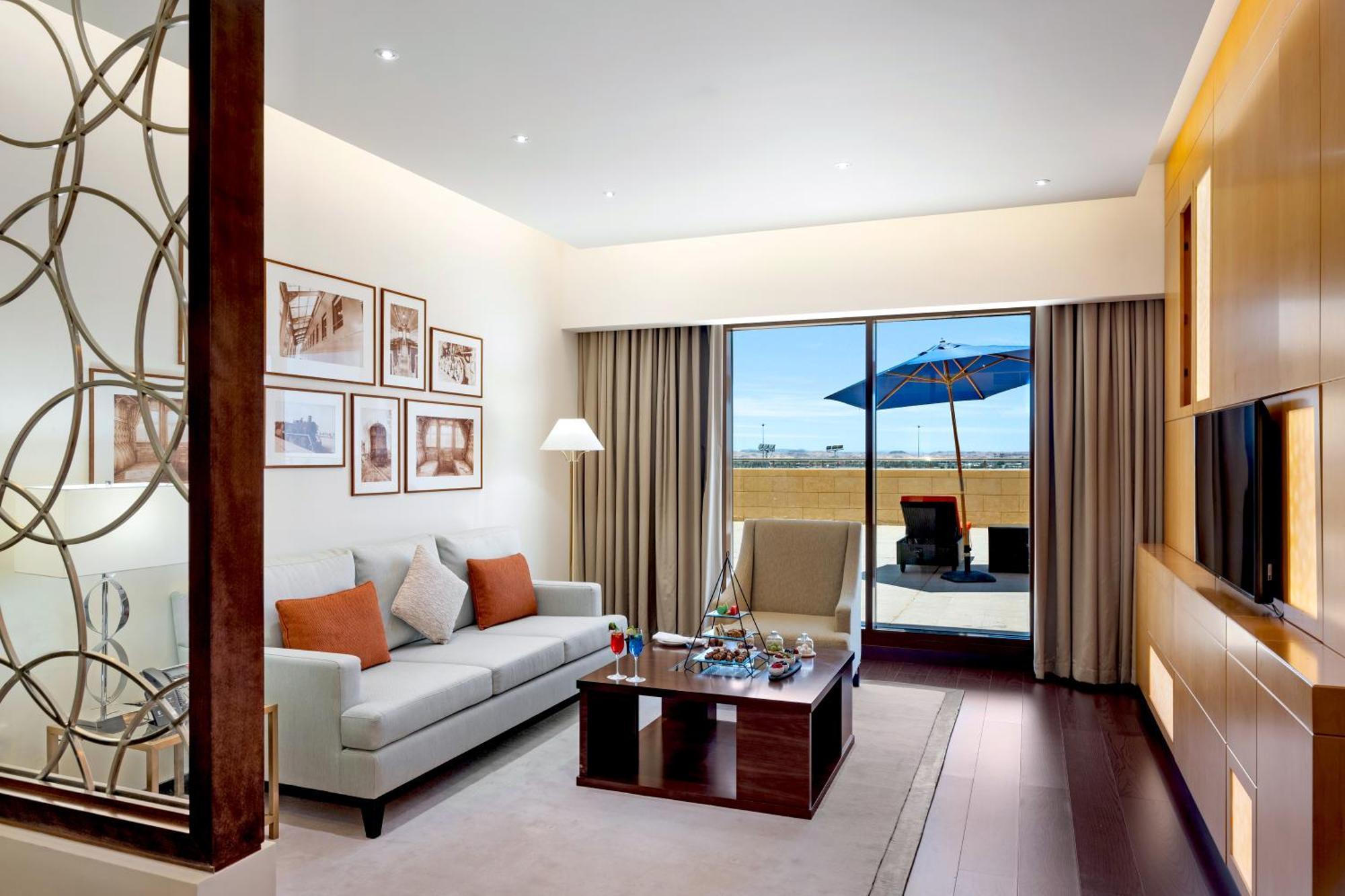 Grand Millennium Tabuk Hotel Exterior foto