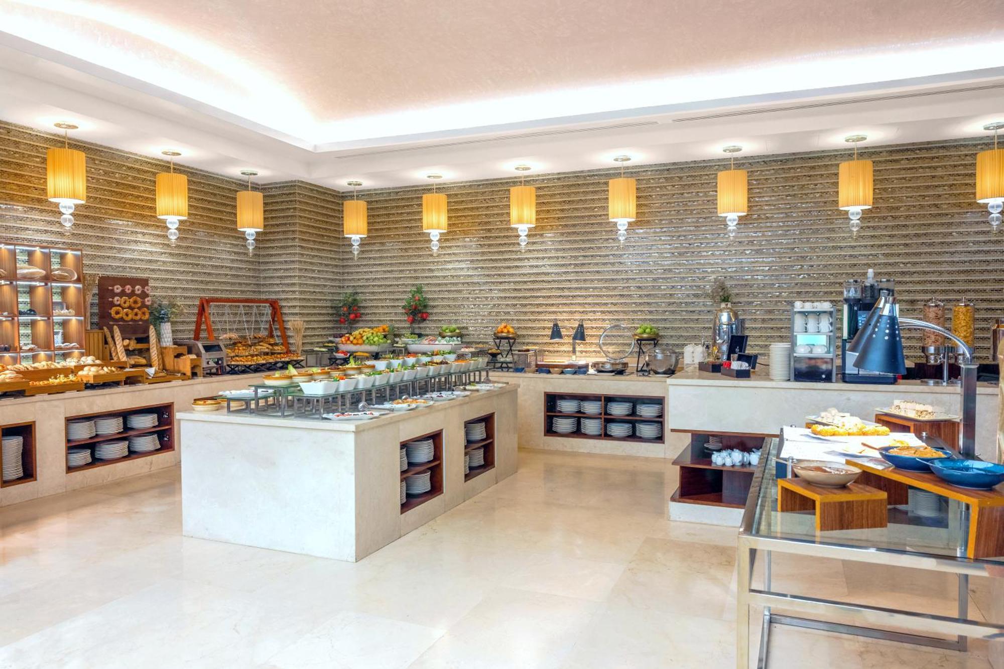 Grand Millennium Tabuk Hotel Exterior foto