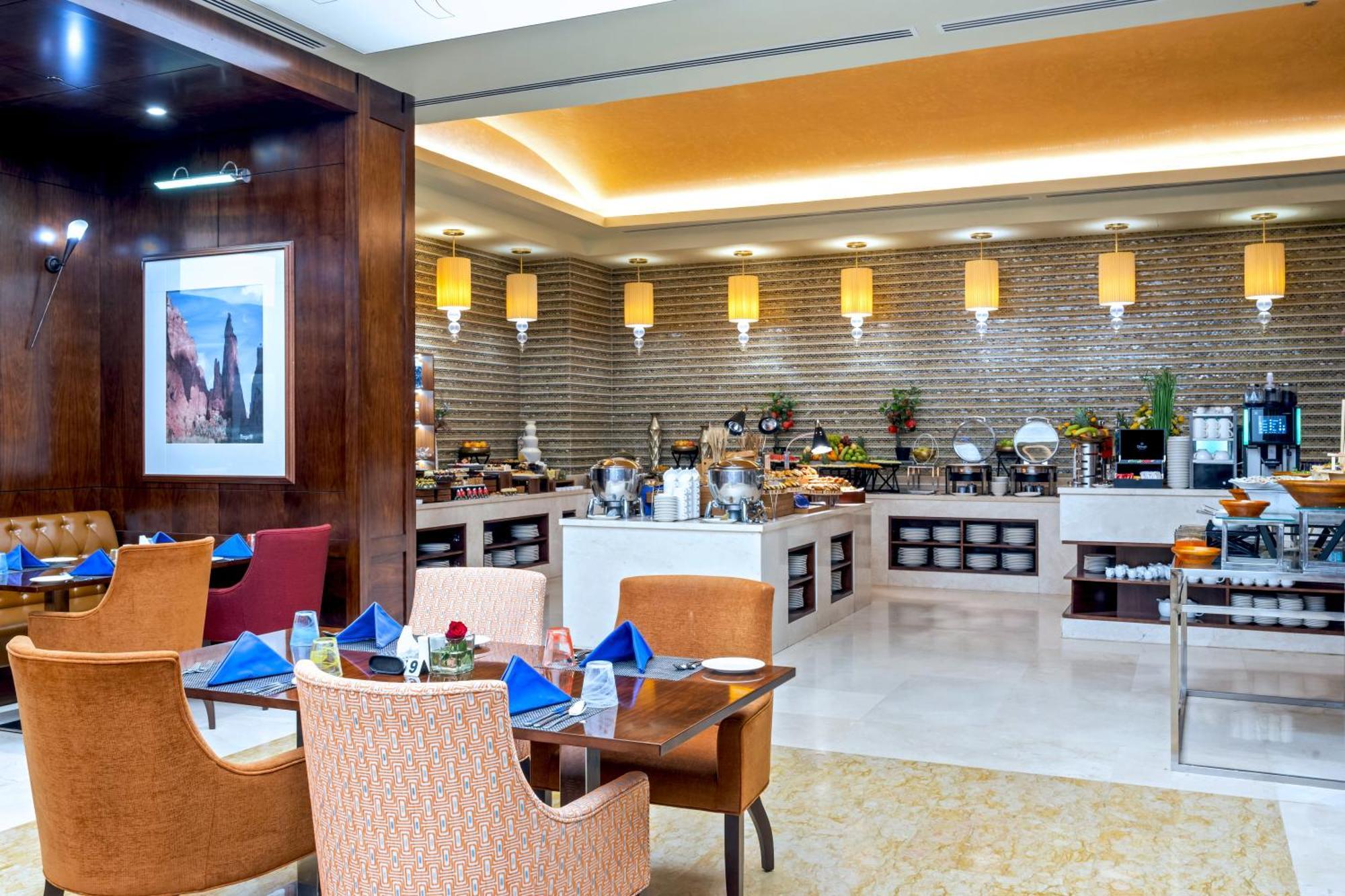 Grand Millennium Tabuk Hotel Exterior foto